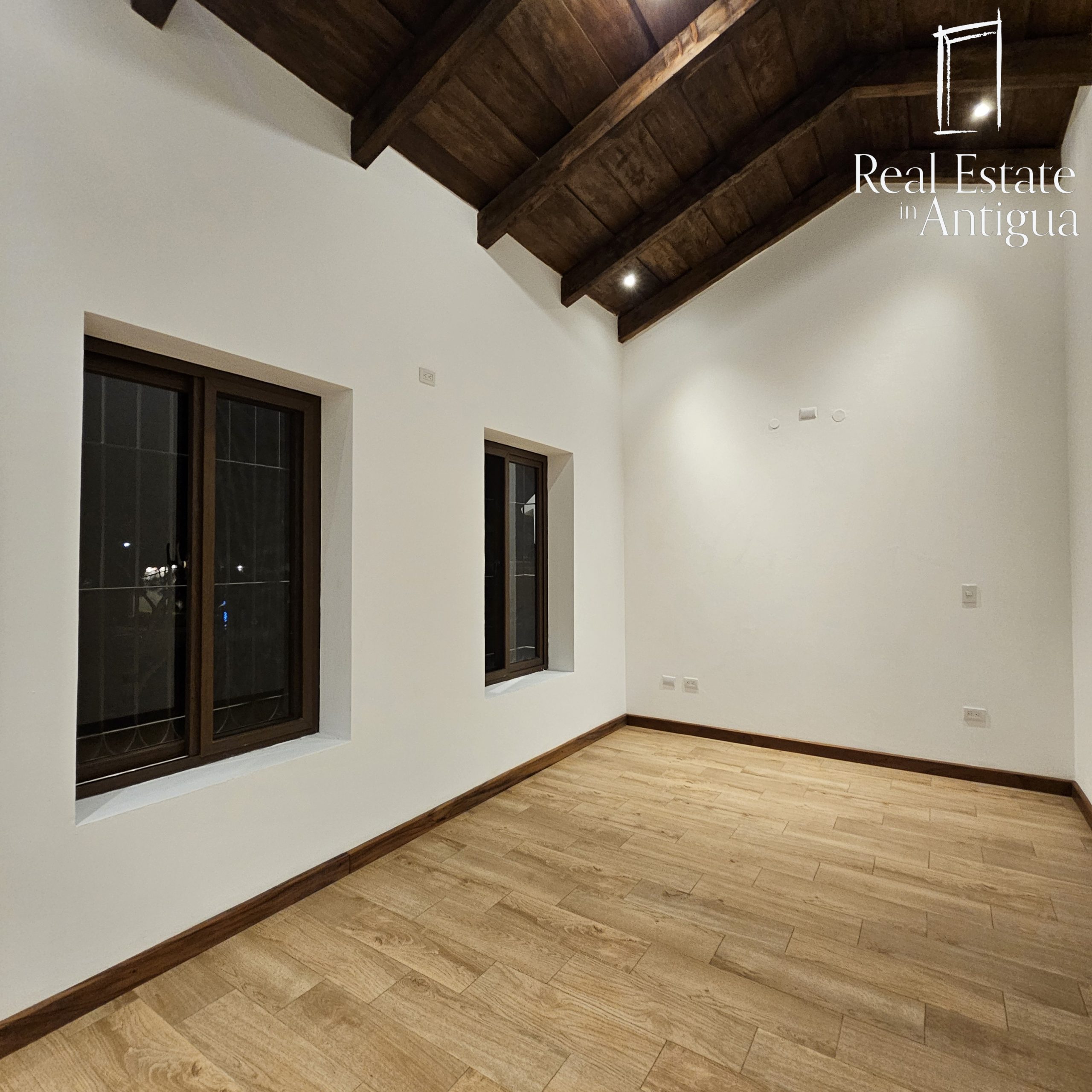 H535 $740,000 BEAUTIFUL HOUSE FOR SALE ONLY 7 MIN FROM LA ANTIGUA GUATEMALA